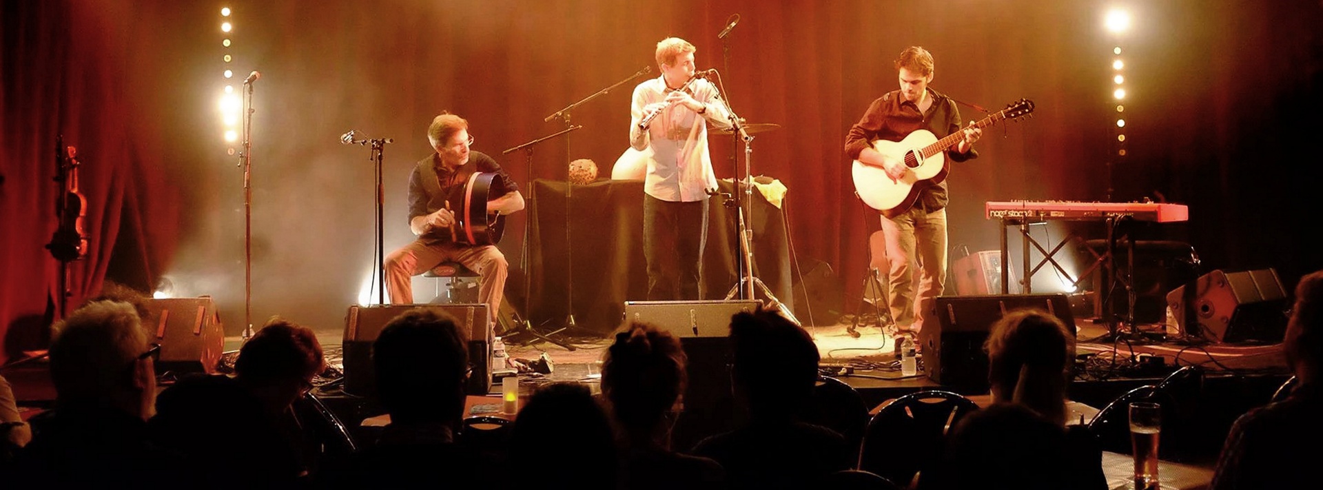 Photo du trio de musique irlandaise Scoops, en Bretagne
